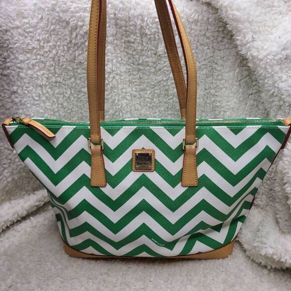 Dooney & Bourke‎ Green and White Chevron Striped Coated Shopper Tote - Picture 2 of 11